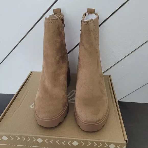 NWT Zodiac Teresa-Chelsea Womens 7M Tan Faux Suede Chunky Heel Ankle Boots - Picture 4 of 9